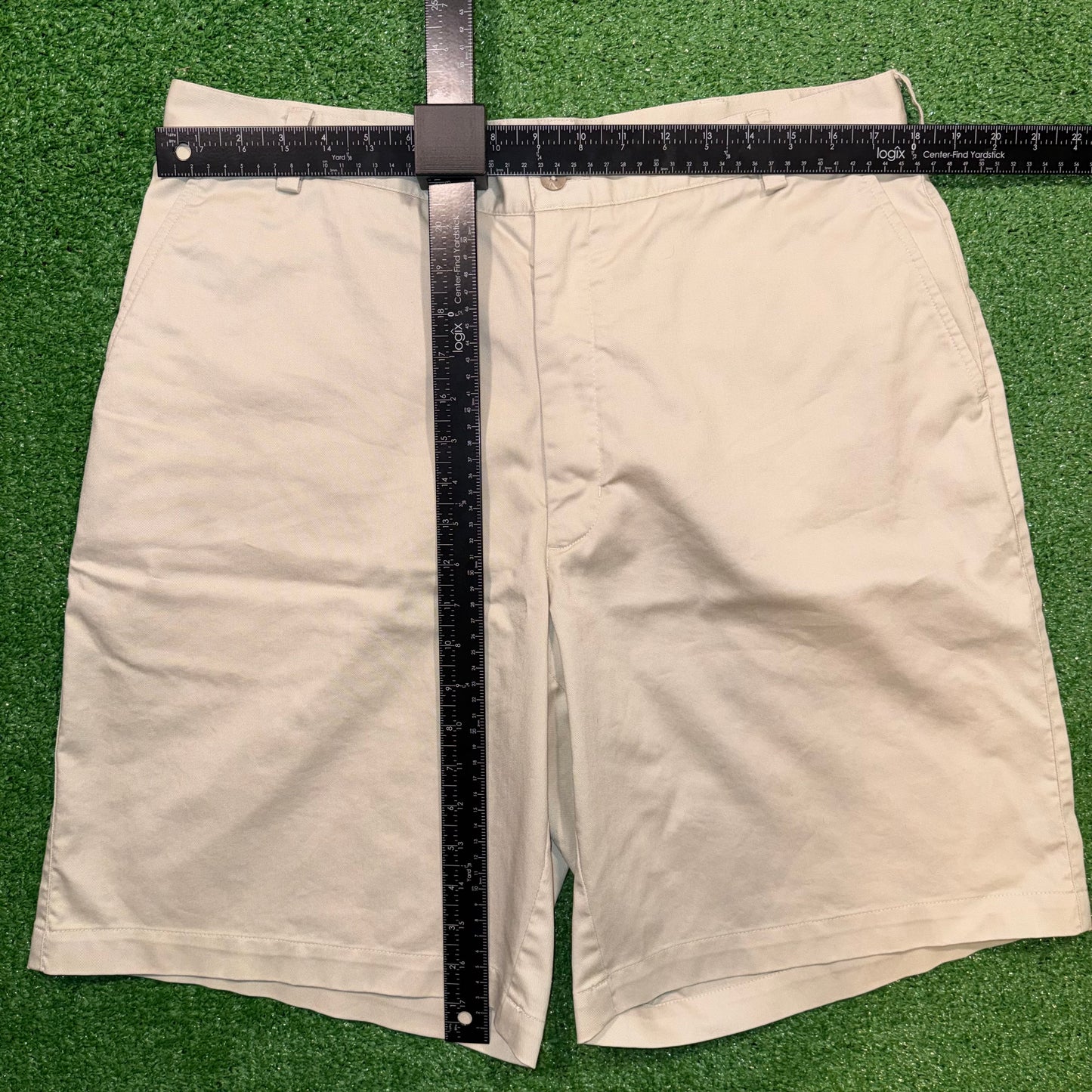 Nike Golf Khaki Shorts (Vintage) (Preloved)