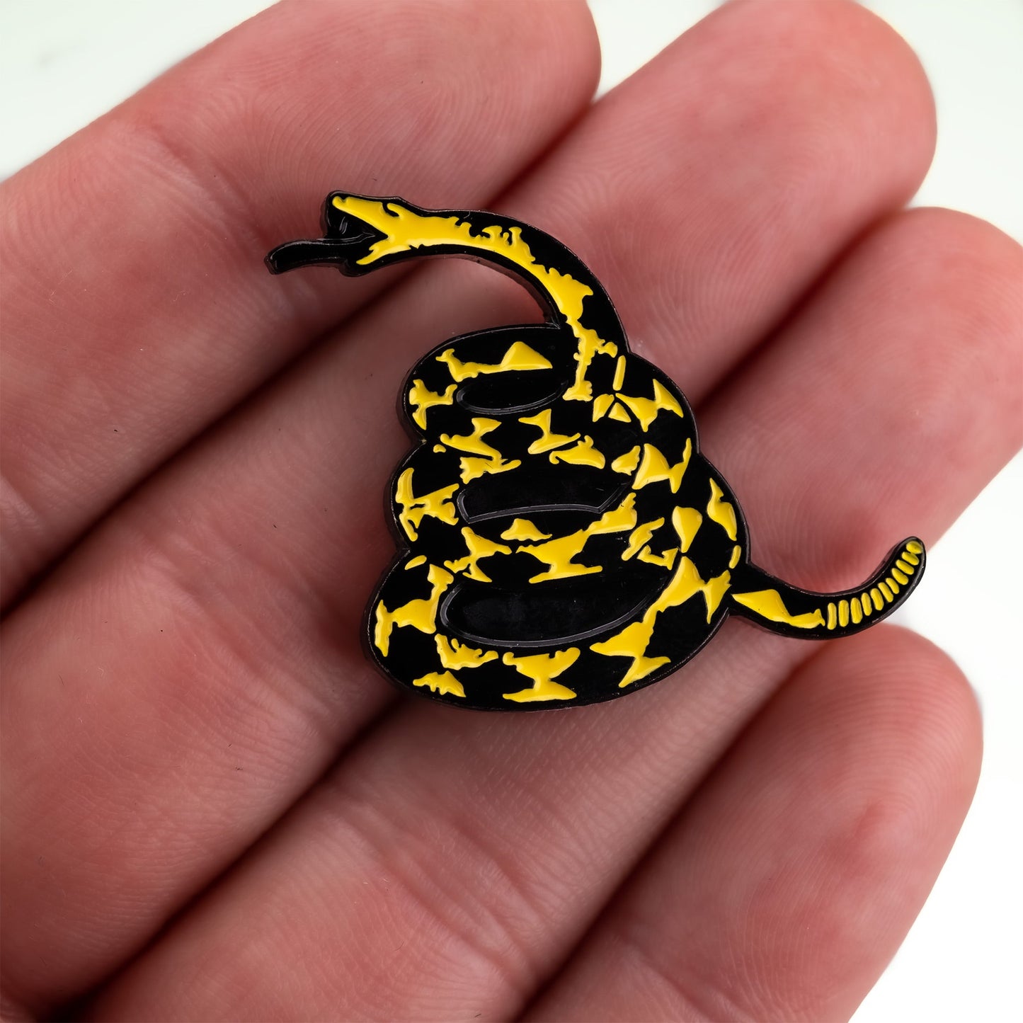 Pins & Aces - DON'T TREAD ON ME BALL MARKER (New)