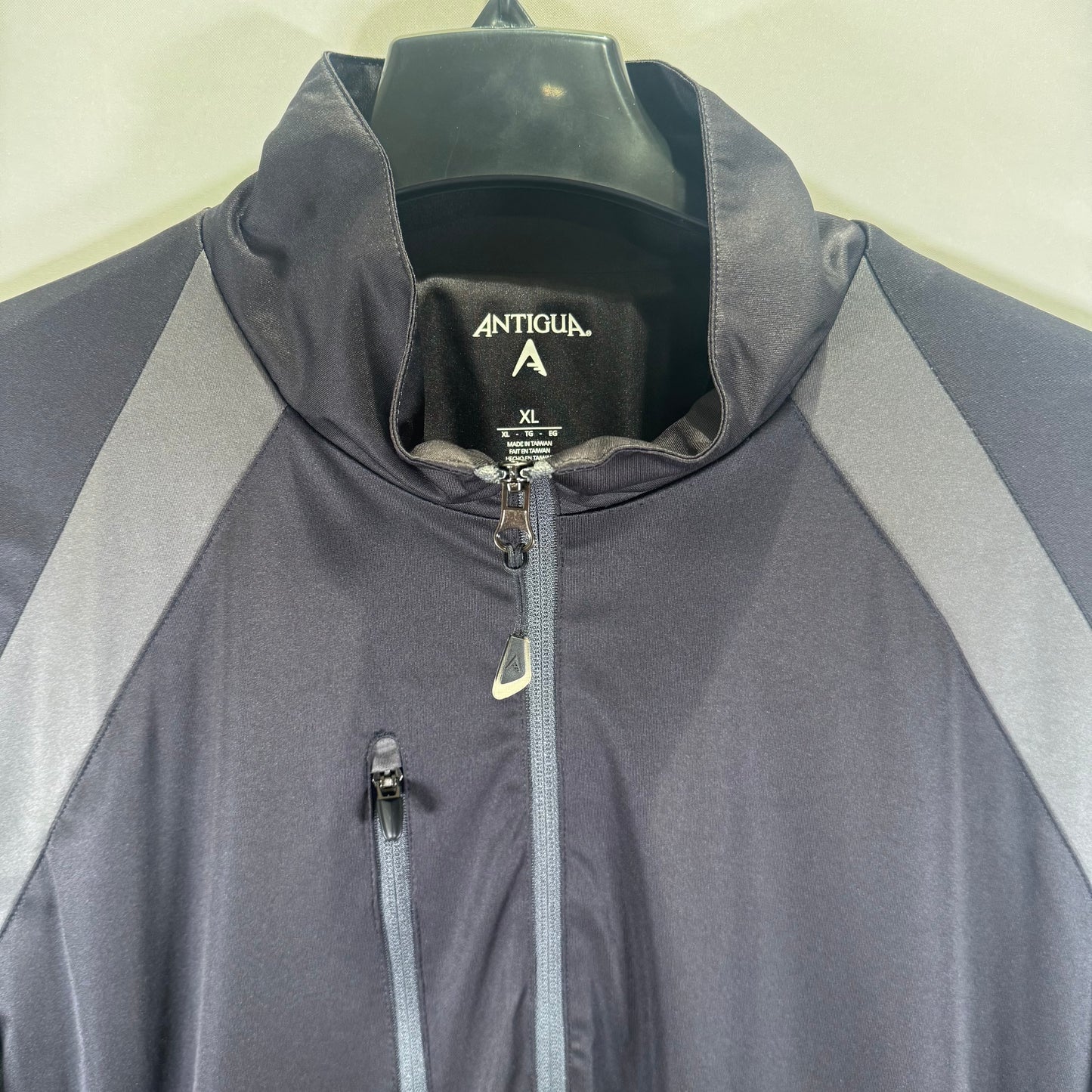 Antigua Lakeview Golf Course 1/4 Zip Windbreaker (Preloved)