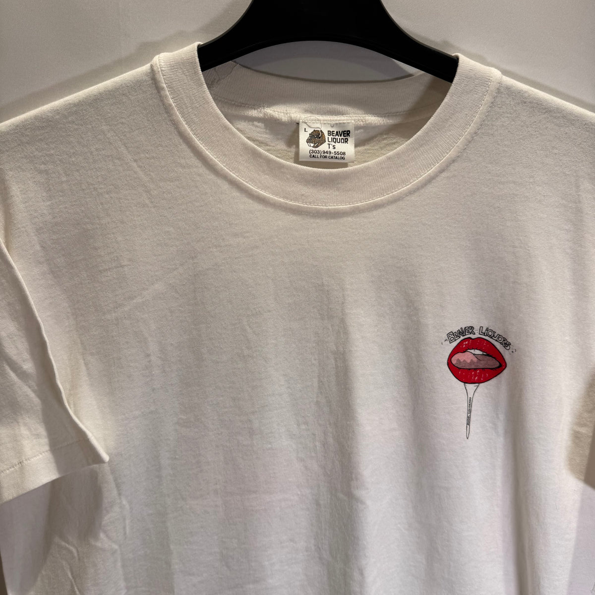 Leaver Liqour Golfing Beaver T-Shirt (Vintage) (Preloved)