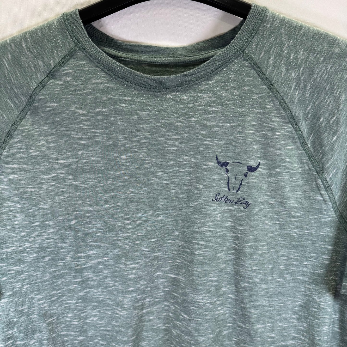 GEAR Sutton Bay Golf Course T-Shirt (Preloved)