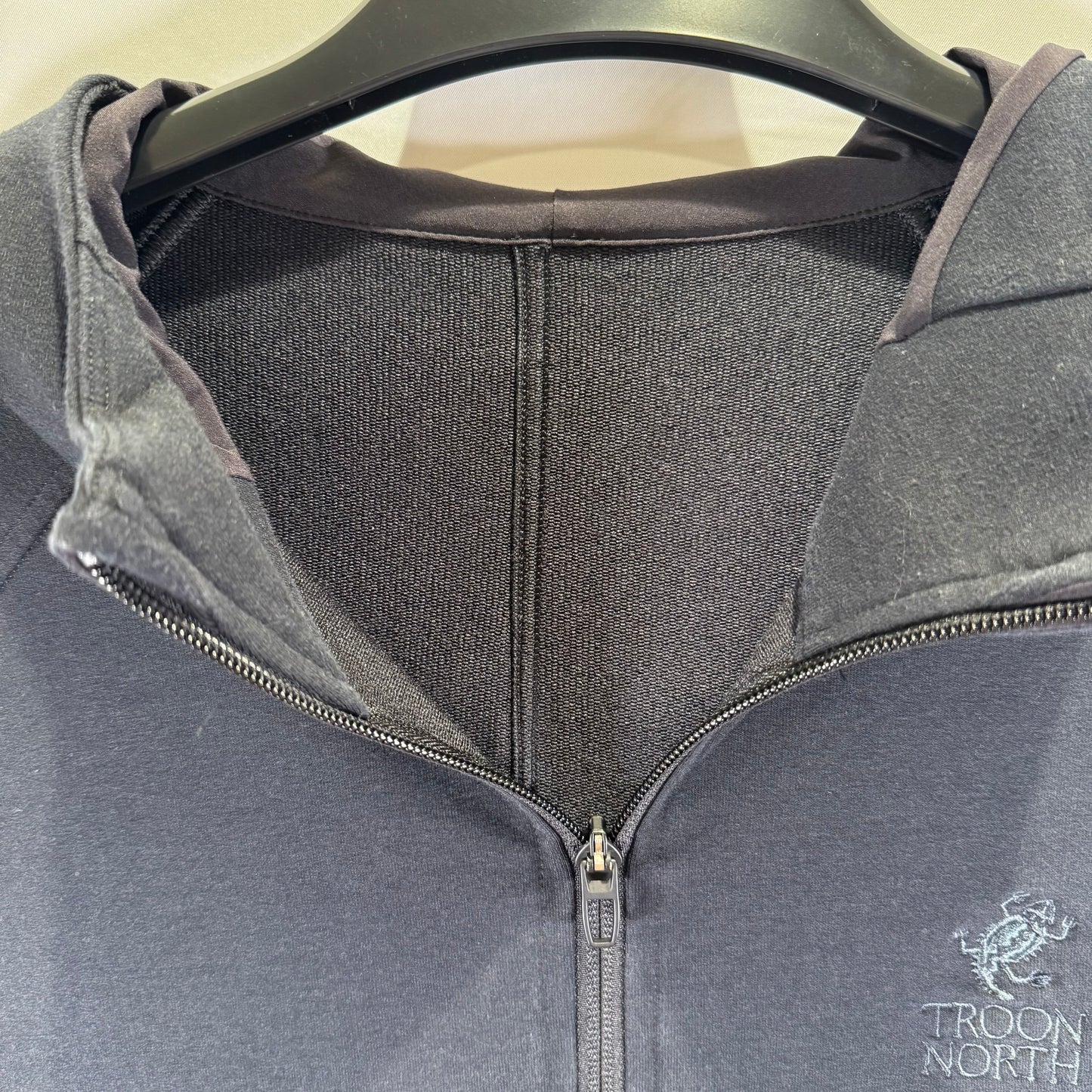 Cutter & Buck Troon North Golf Club Zip-Up Sweatshirt (Preloved)