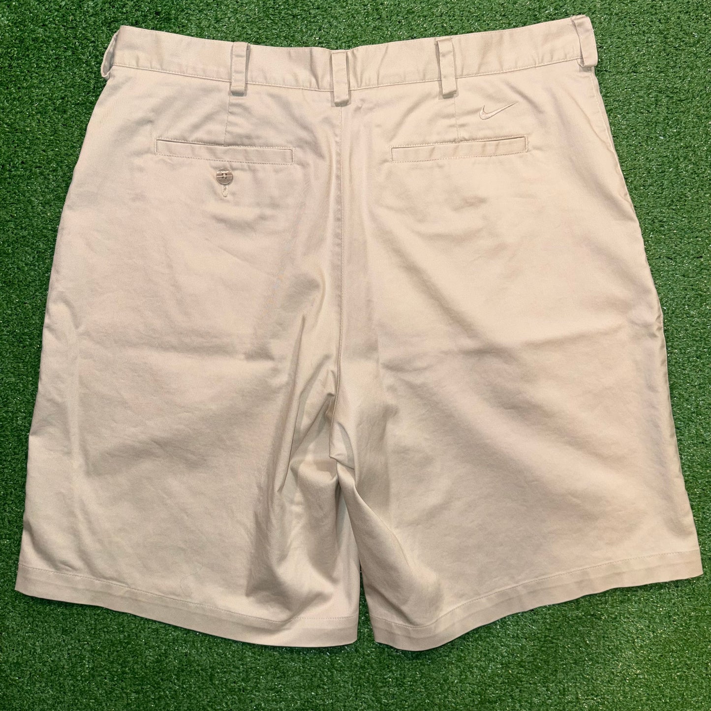 Nike Golf Khaki Shorts (Vintage) (Preloved)