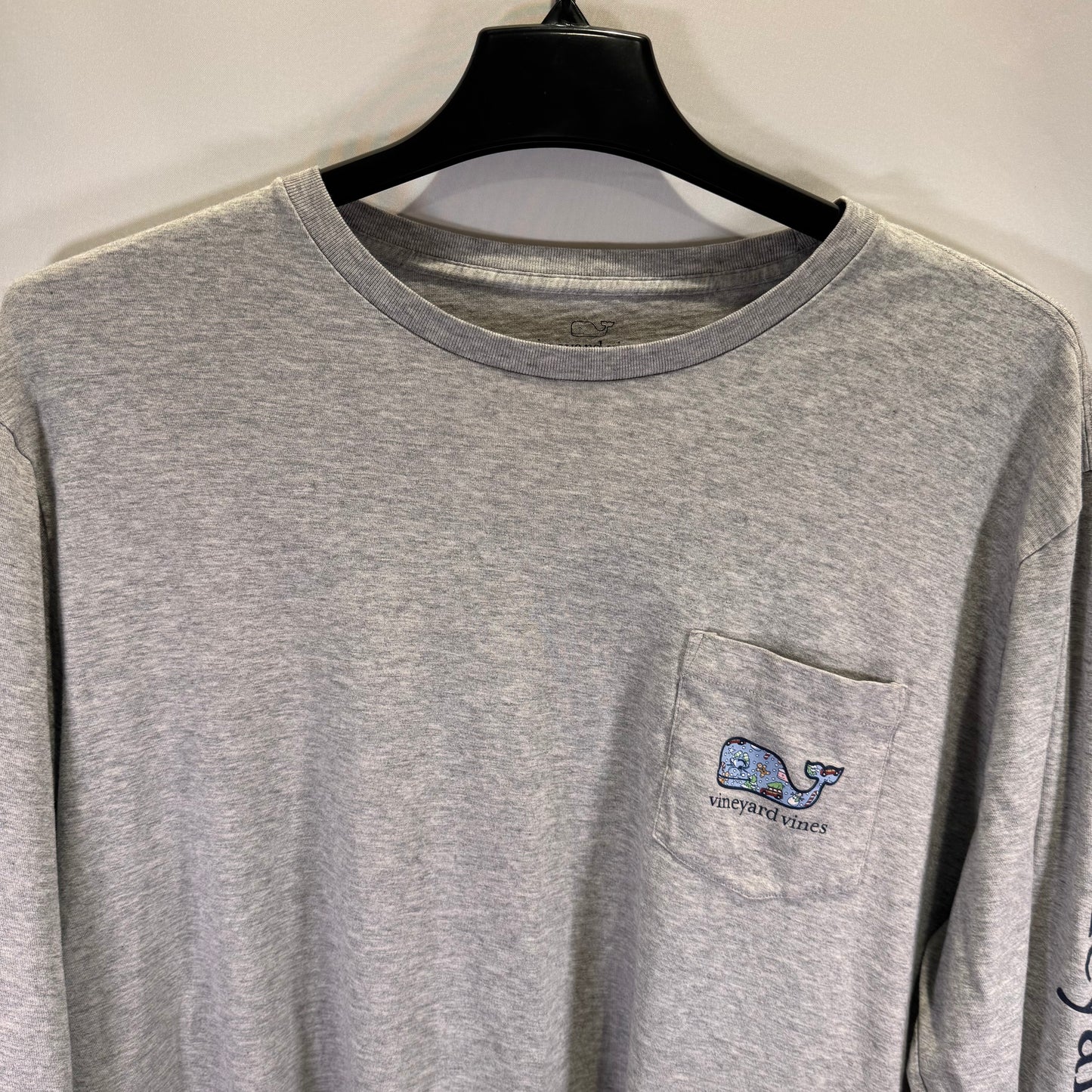 Vineyard Vines Holiday Long Sleeve T-Shirt (Preloved)