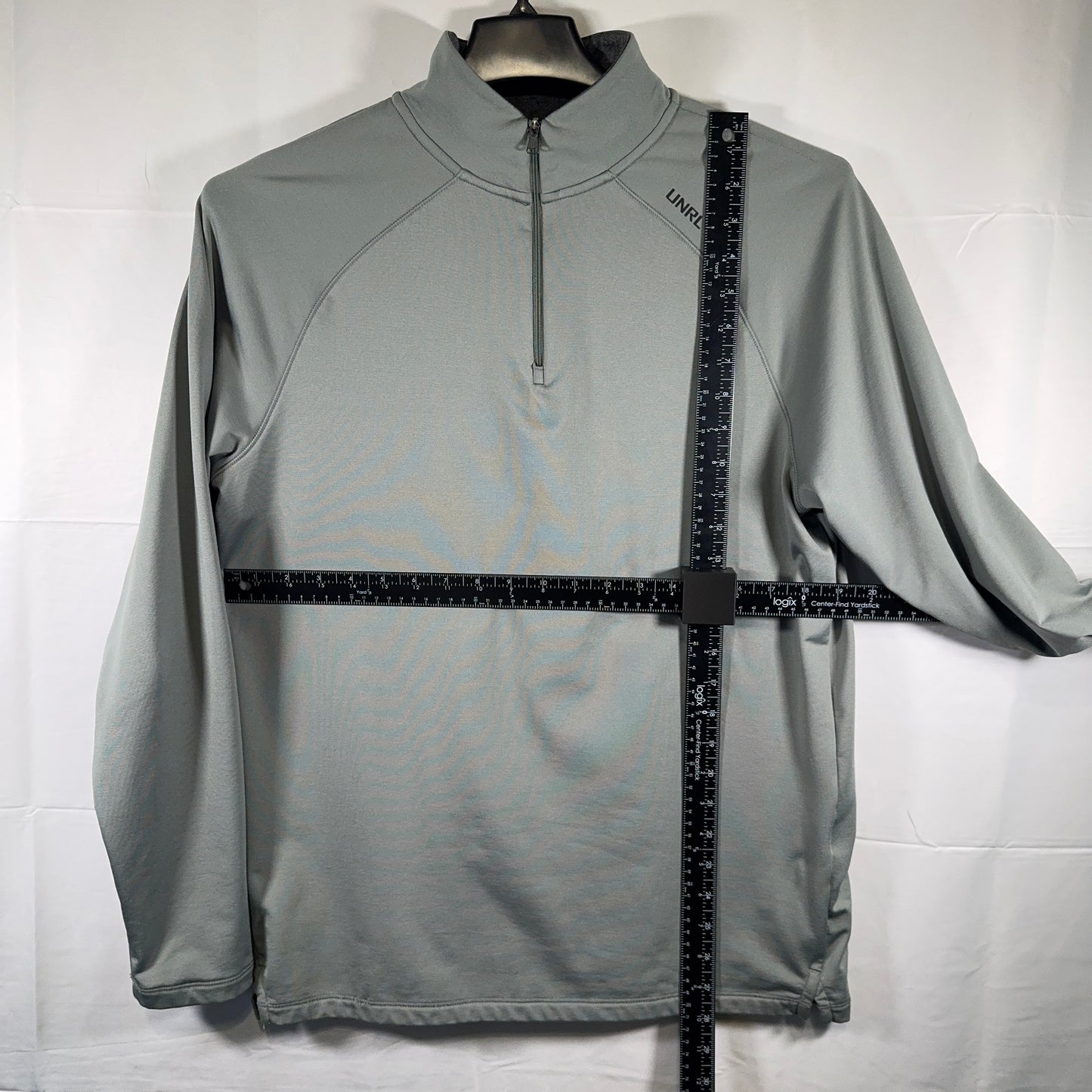 UNRL Interlock 1/4 Zip Pullover (Preloved)