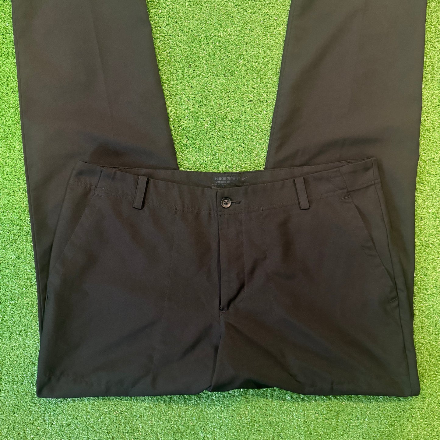 Nike Golf Standard Fit Golf Pants (Preloved)