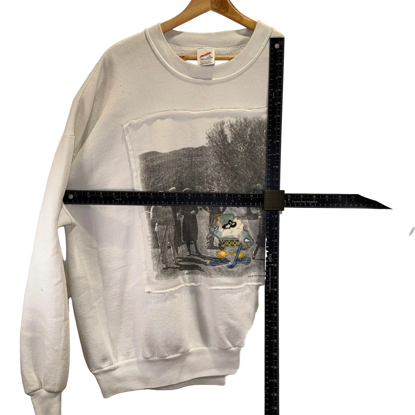 Warner Bros Tasmanian Devil Golfer Crewneck (Vintage) (Preloved)