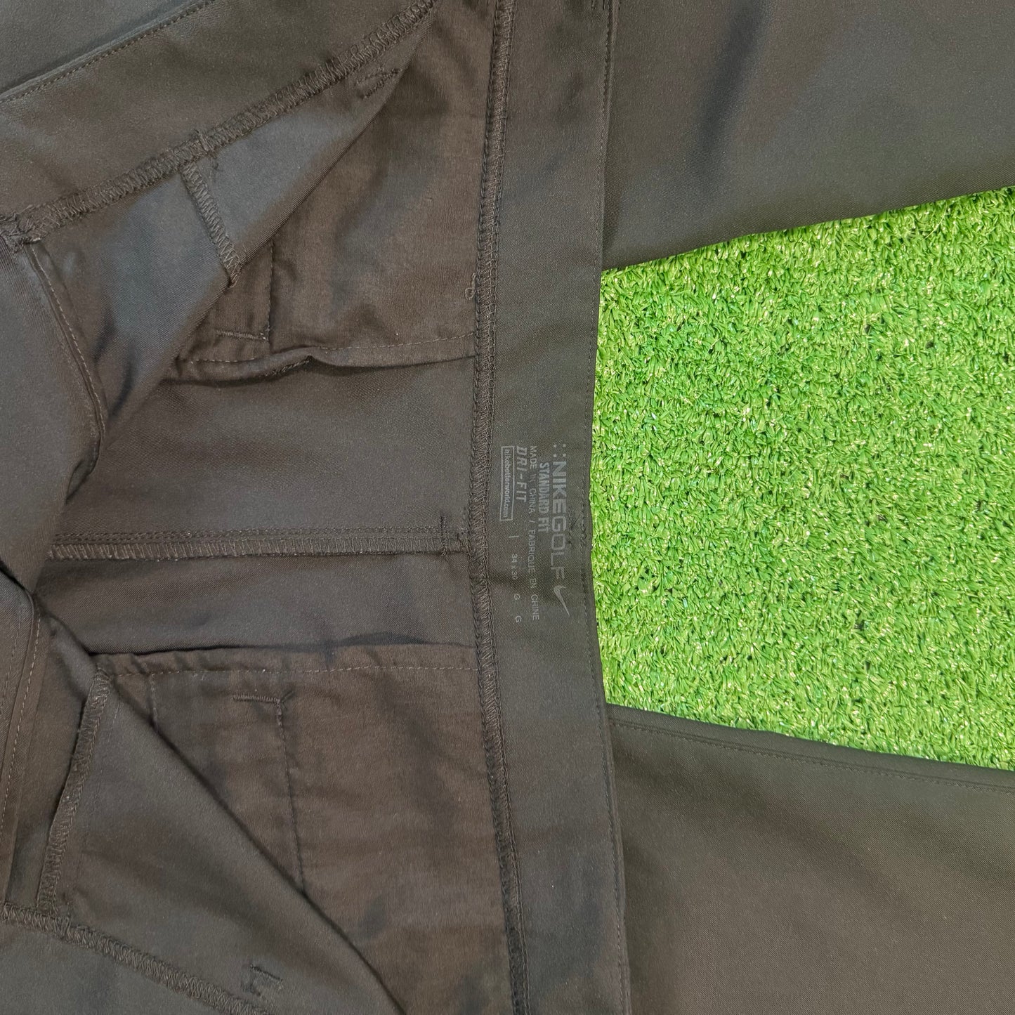 Nike Golf Standard Fit Golf Pants (Preloved)