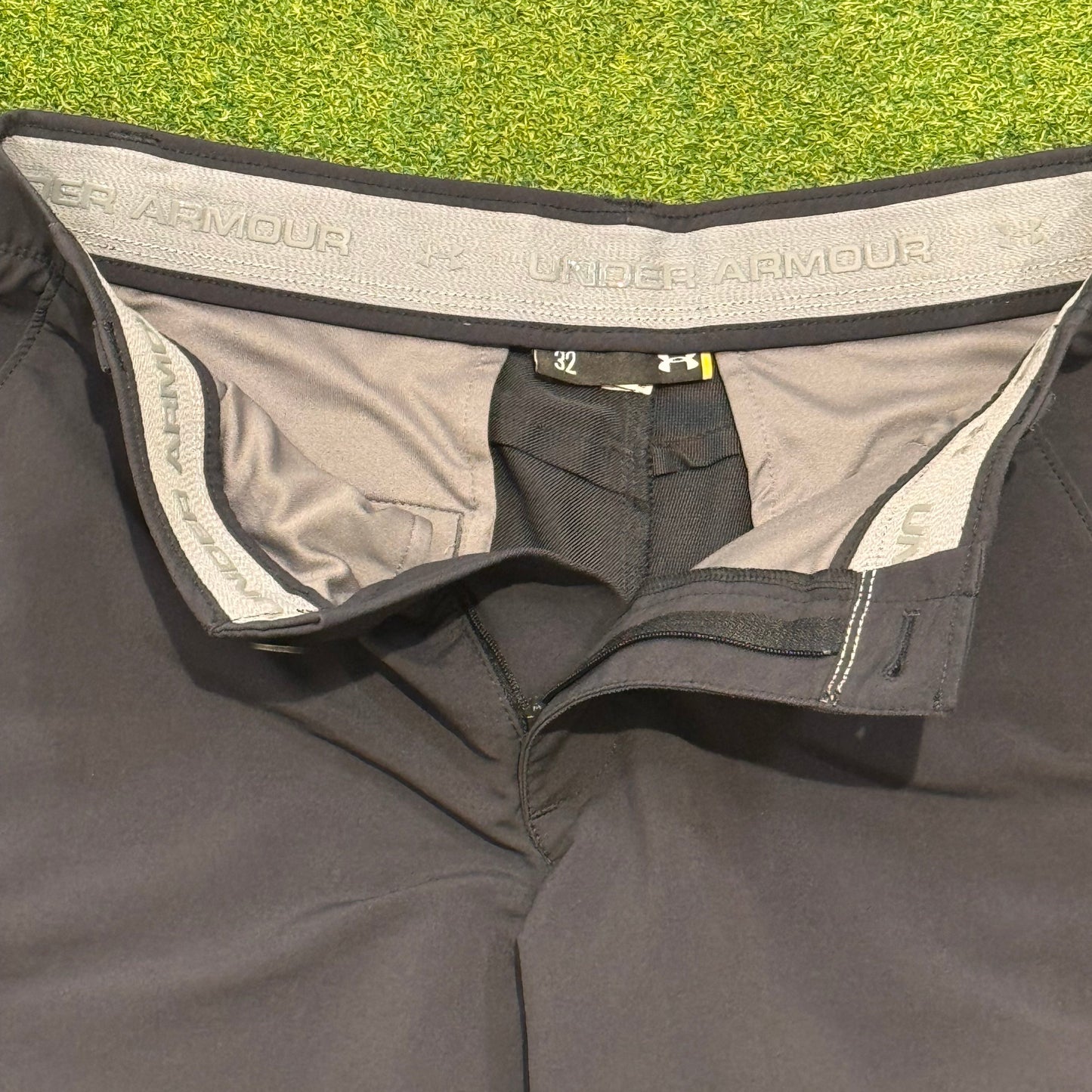 Under Armour Shorts (Preloved)