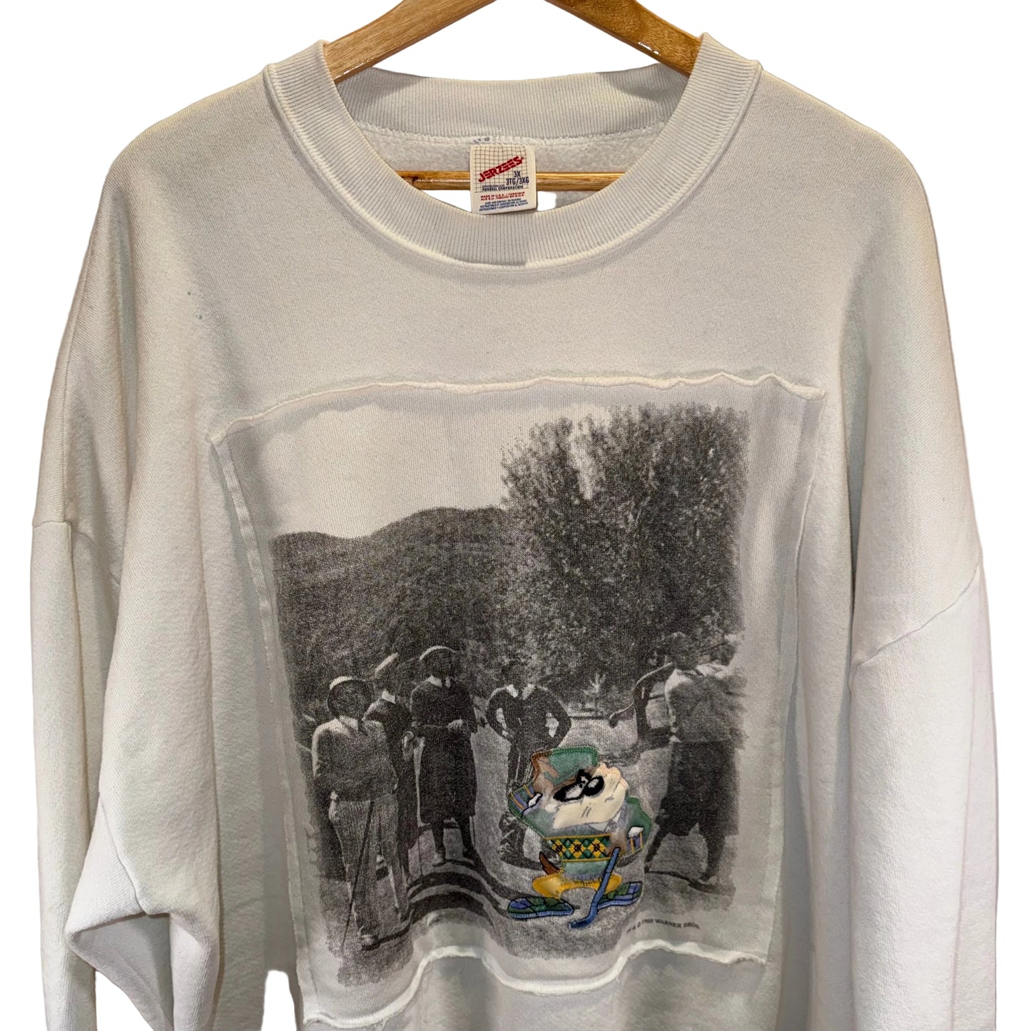 Warner Bros Tasmanian Devil Golfer Crewneck (Vintage) (Preloved)